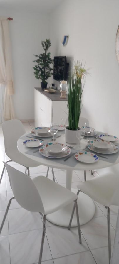 Beautiful Spacious 1-Bed Apartment With Aircon Puerto del Carmen  Luaran gambar